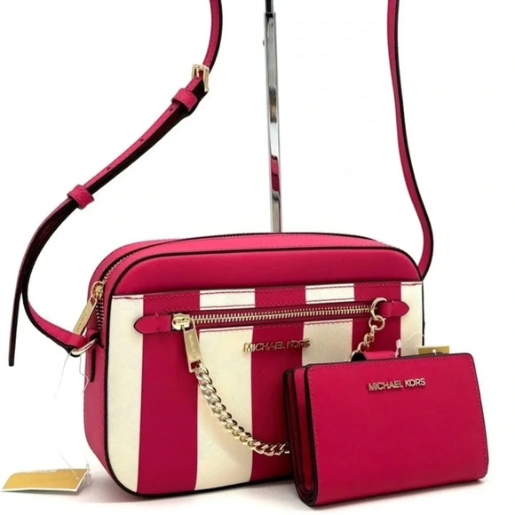 Michael Kors LG EW Crossbody Bag & Medium Bifold Zip Chain Wallet Electric Pink - Picture 2 of 14